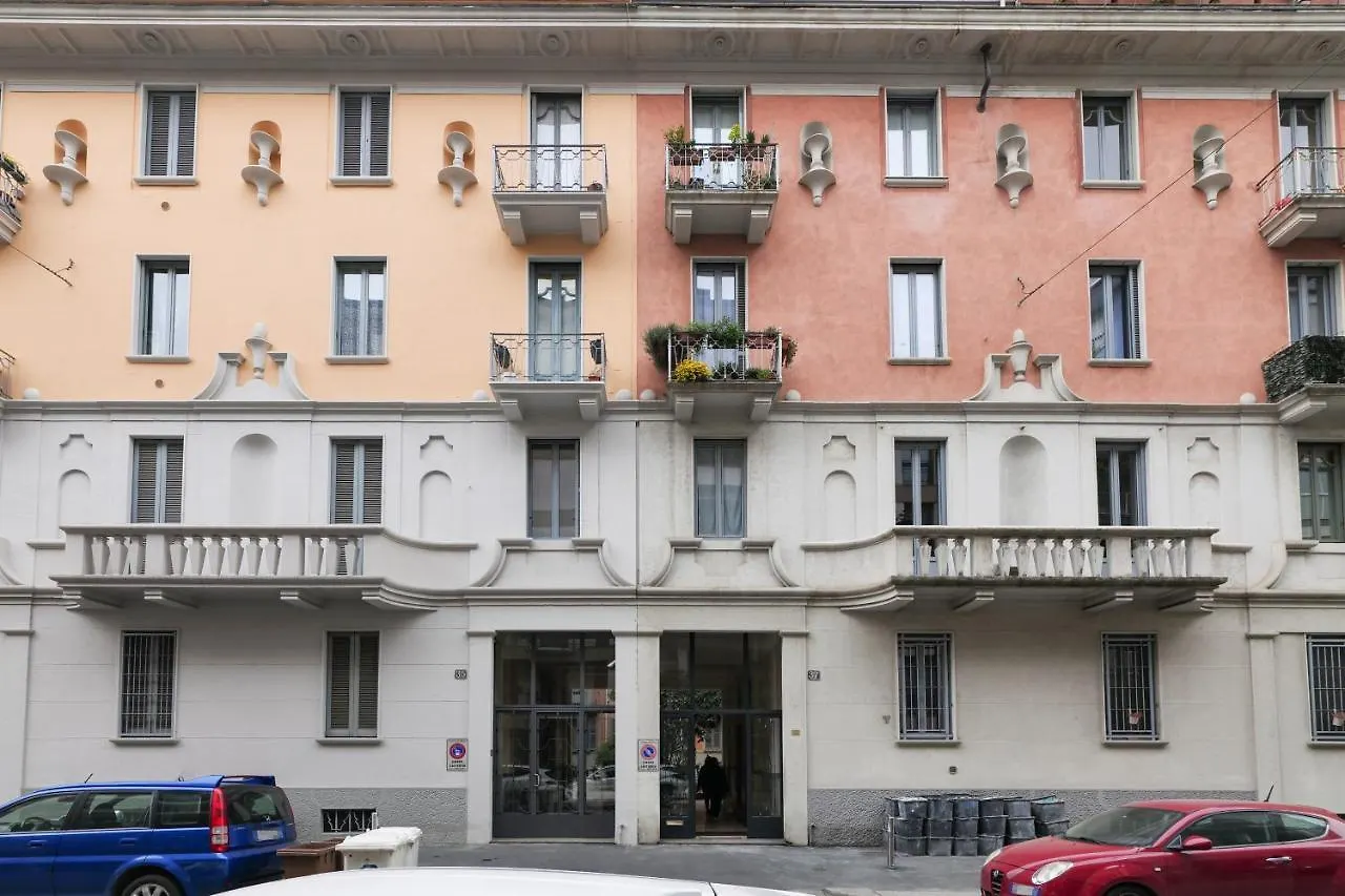 Appartamento Primopiano - Previati Milano 0*,  Italia